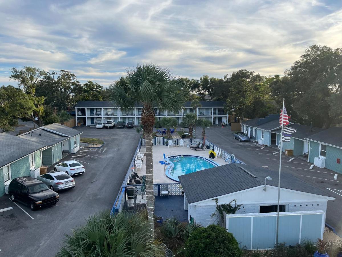Gulf Coast Inn 微风湾 外观 照片
